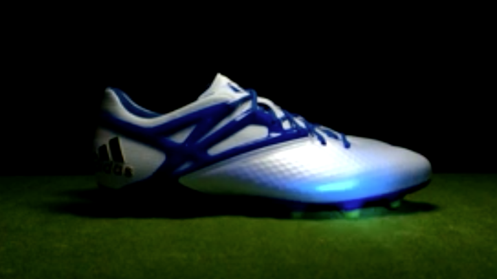 Infinitely recyclable sportswear