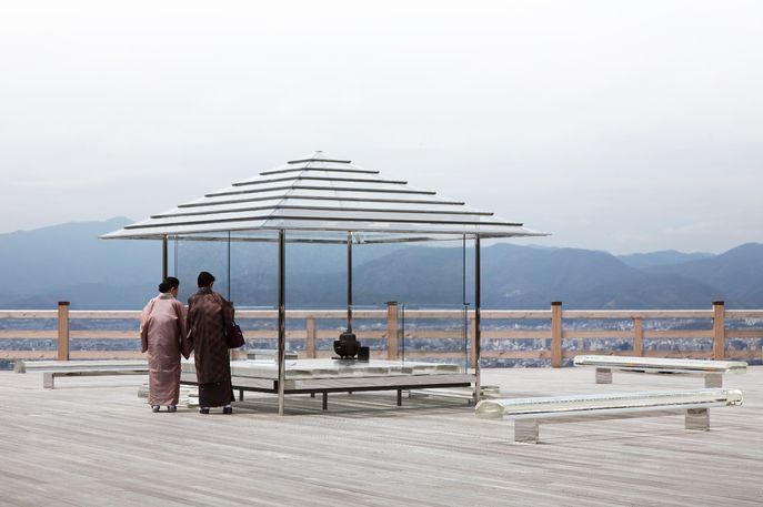 KOU-AN Glass Tea House by Tokujin Yoshioka, Japan.