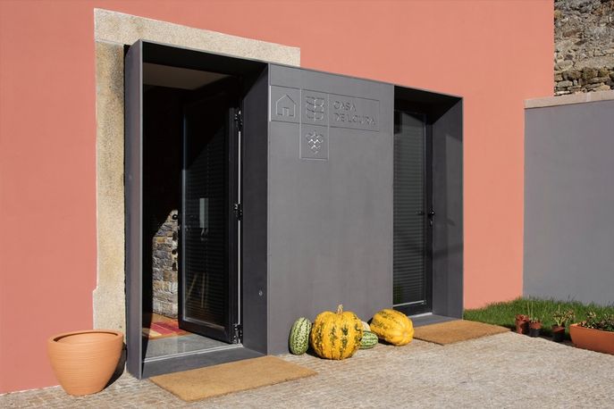 Casa de L Cura, Portugal