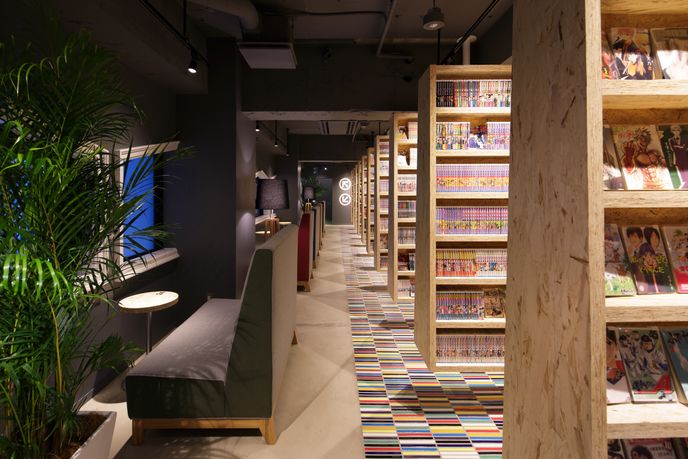 Booth Net Café & Capsule designed by Fan Inc., Tokyo