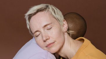  Uniqlo launches The Heart of LifeWear aid initiative