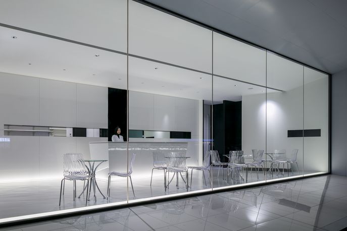 Pharmacy by KTX archiLAB, Japan