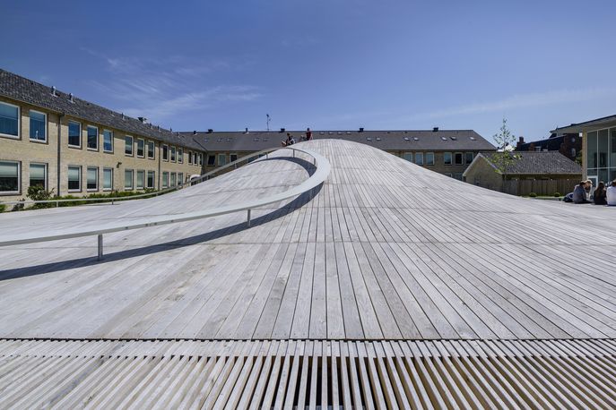 Hellerup Gymnasium by Jens Lindhe