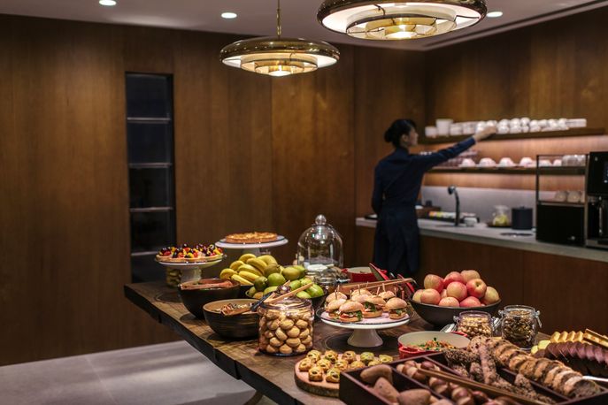 The Pier first class lounge designed by Studioilse for Cathay Pacific Airways at Hong Kong International Airport