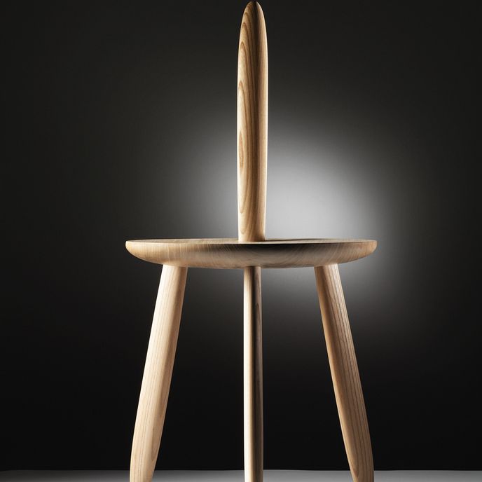 Particles Gallery 3dwn1up chair front by Aldo Bakker for Particles Gallery photo Erik and Petra Hesmerg