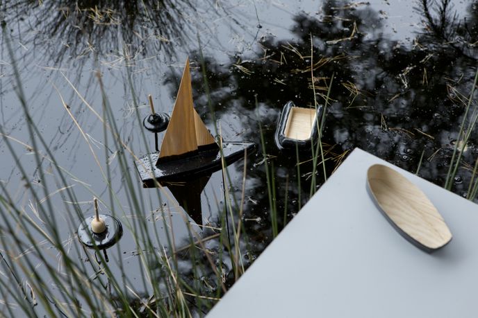 Reconfiguration of a Tree by Studio Thomas Vailly in collaboration with Lex Pott at Dutch Design Week 2015, Eindhoven