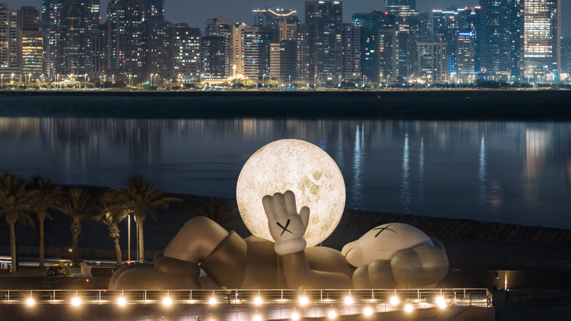 KAWS:HOLIDAY Sculpture, Abu Dhabi, UAE