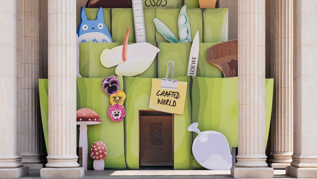 【非売品】LOEWE CRAFTED WARLD展 写真集 非売品】LOEWE CRAFTED WARLD展 写真集