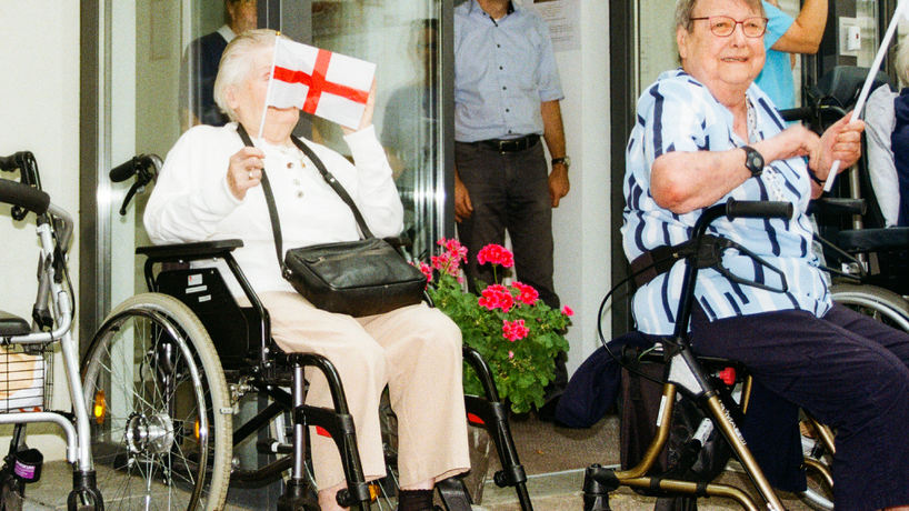 GIRLFANS zine, Photography by Jacqui McAssey & Zoë Hitchen, UK