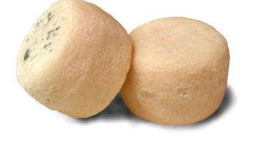 French consumers turn to pre-packed cheese