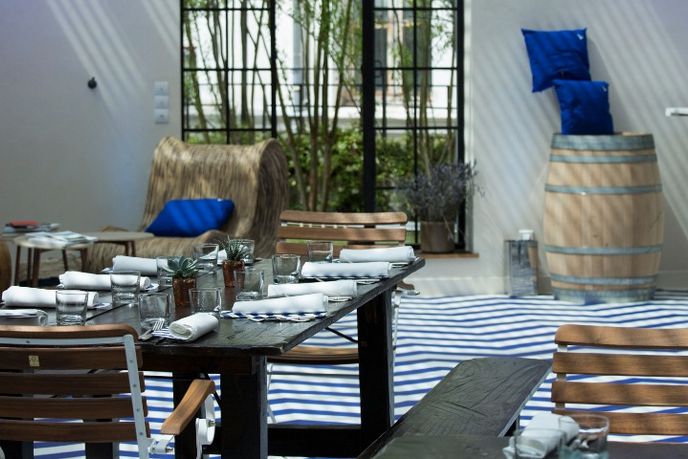 Boulangerie Bleue by Grey Goose, Global