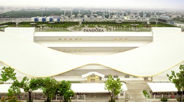 Pandora factory unites AI and sustainability 