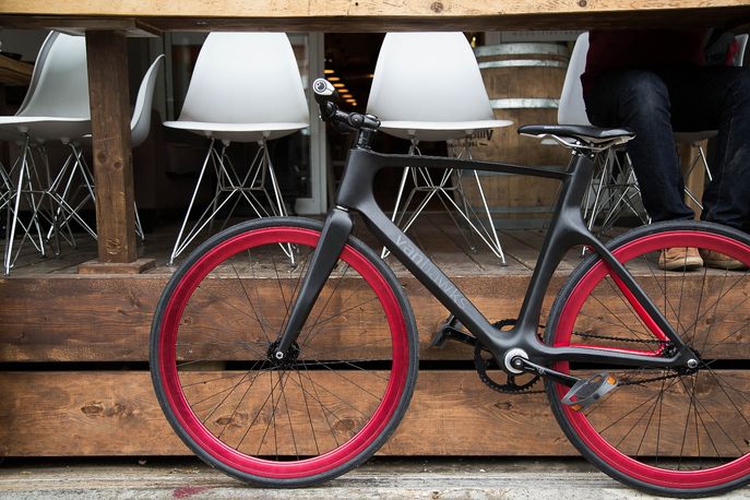 Vanhawks valour carbon fiber smart bike