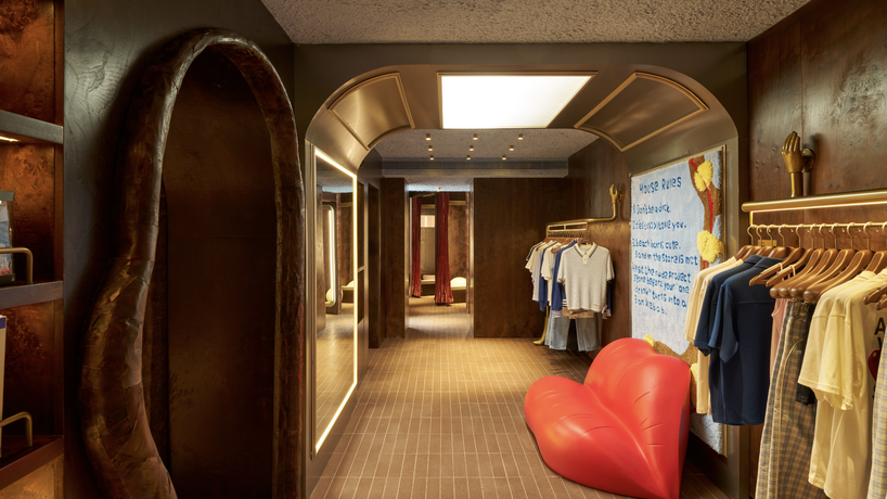 Nude Project's Masía Gallery store, Spain