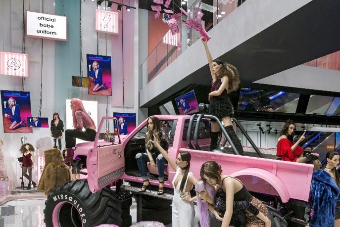 Missguided store by Dalziel + Pow, London. 