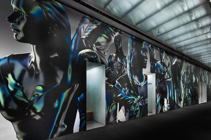 Prada store by 2 x 4