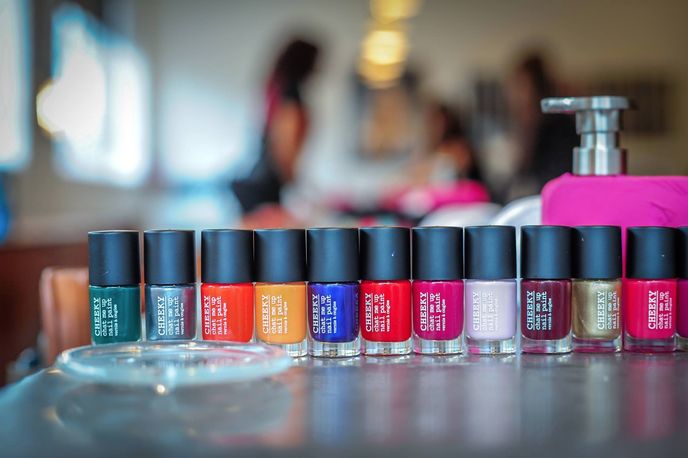 Cheeky beauty bar, London