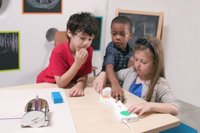 Project Bloks by Google Creative Lab, Paulo Blikstein of Stanford University and IDEO, Global